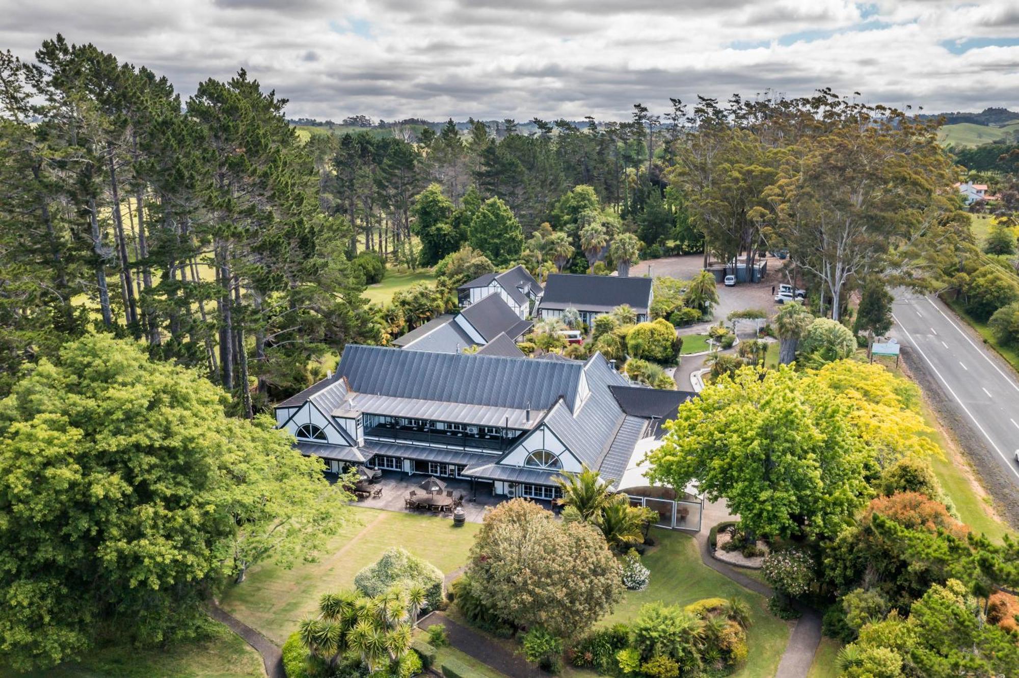 Northridge Golf Resort Orewa Exterior photo