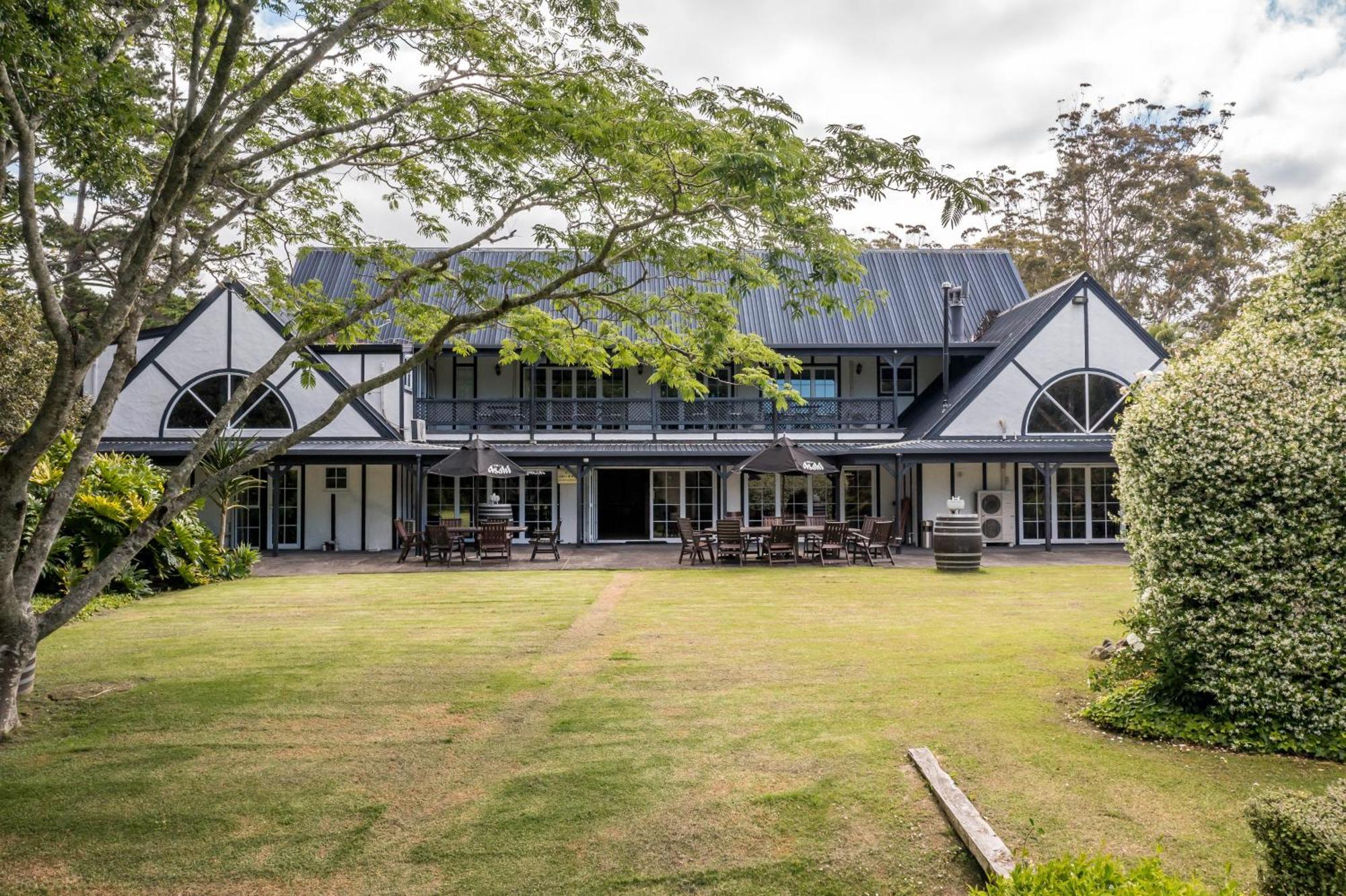 Northridge Golf Resort Orewa Exterior photo