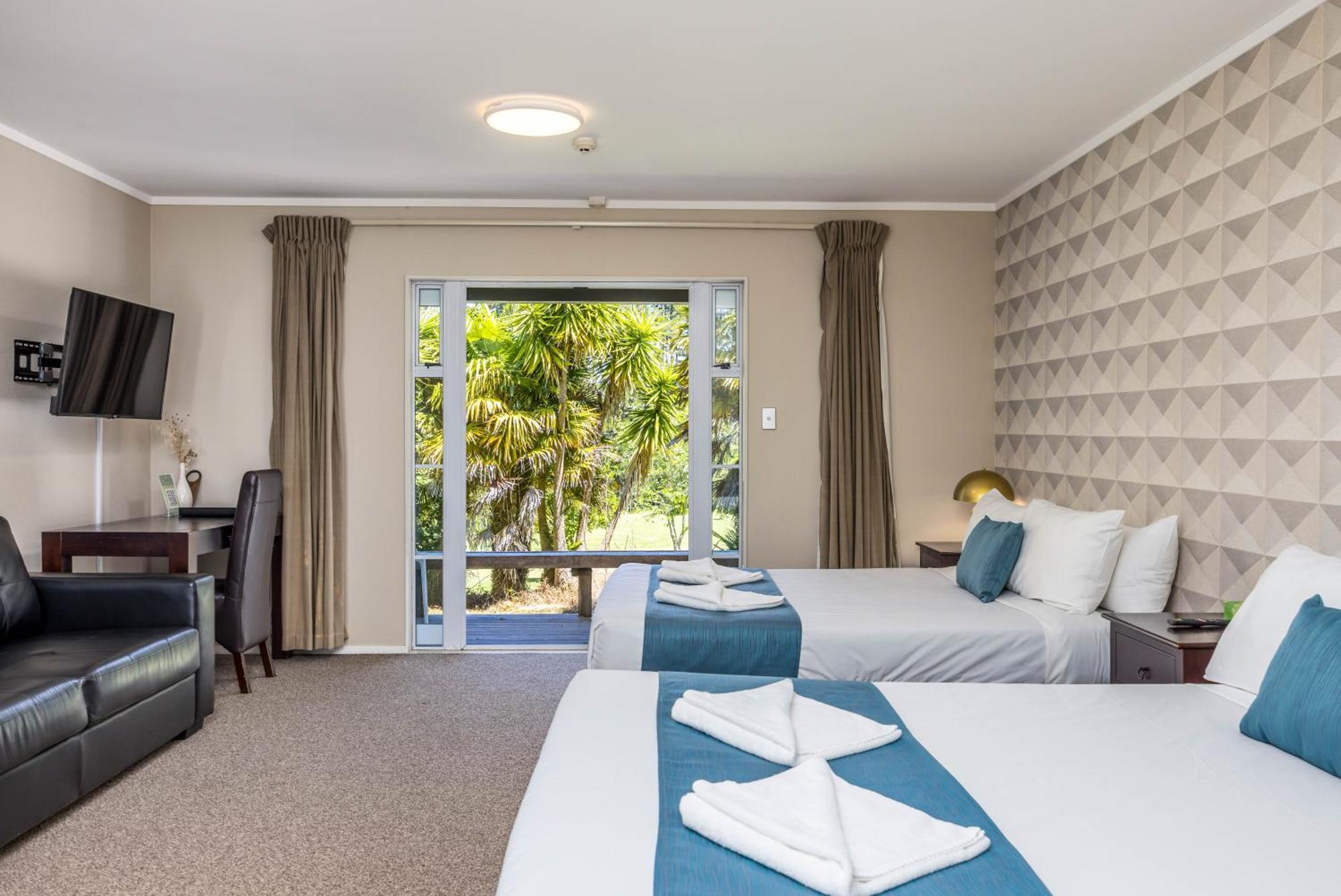 Northridge Golf Resort Orewa Exterior photo